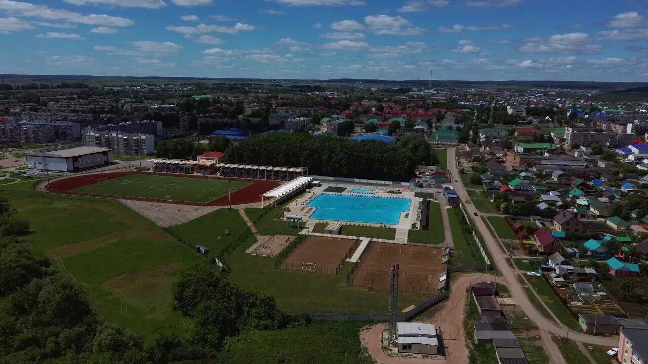 Площадь татарстана азнакаево. Тц шифа азнакаево. Азнакаево достопримечательности города. Азнакаево ул тукая 13. Торговый центр шифа бавлы.