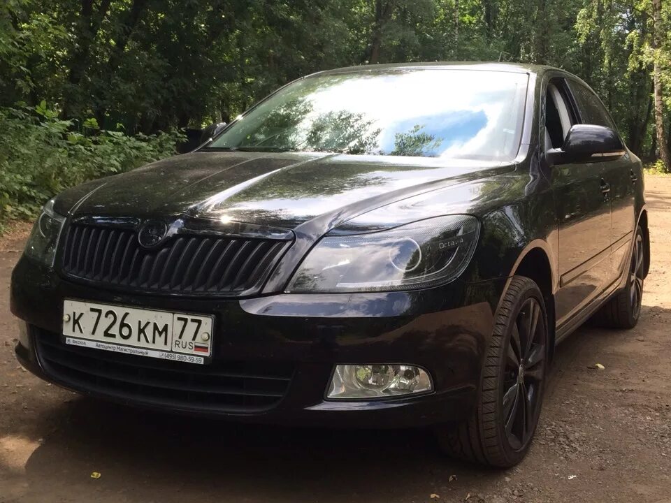 Skoda Octavia a5 черная. Octavia a5 FL антихром. Skoda Octavia 2012 черная антихром. Шкода а5 рестайлинг купить