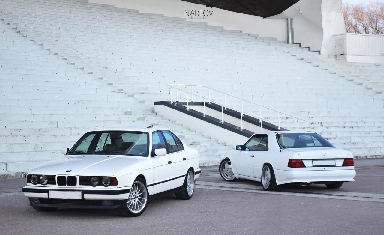 Мерседес бенц w124. Бмв е34 и мерседес 124. Bmw e34 mercedes w124. 124 34. Бмв е34 и мерседес 124.