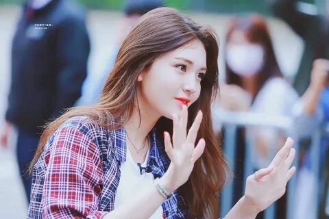 Jeon somi fast forward клип