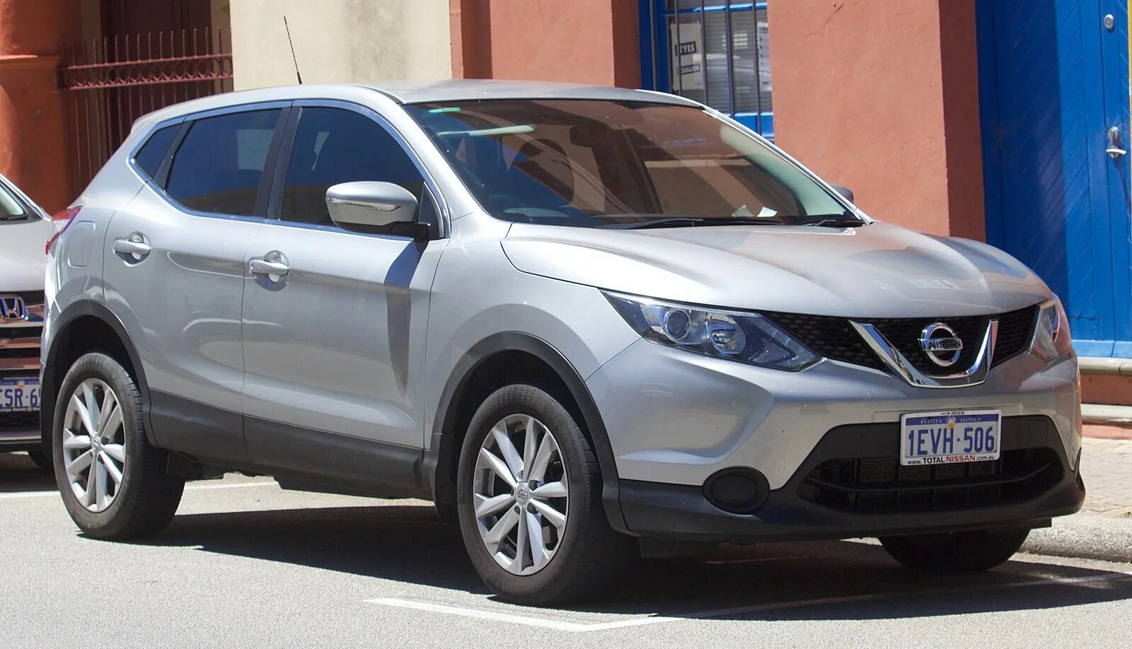 Nissan j11. Qashqai j 11 серебристый. Nissan qashqai ii (j11, j11_). Nissan qashqai j11 2018. Nissan qashqai j11.