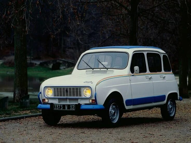 Renault 4. Renault 4 1961. Рено 4л. Renault 4 1988. Рено 4 купить бу