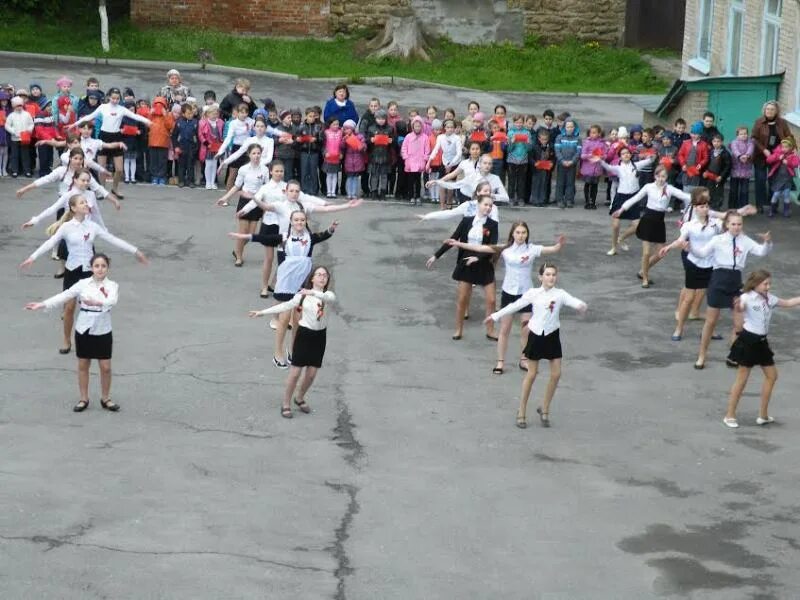 Школа 17 Новочеркасск. Город Новочеркасск школа 17 учителя. Школа 17 Новочеркасск 2023. 17 школа новочеркасск