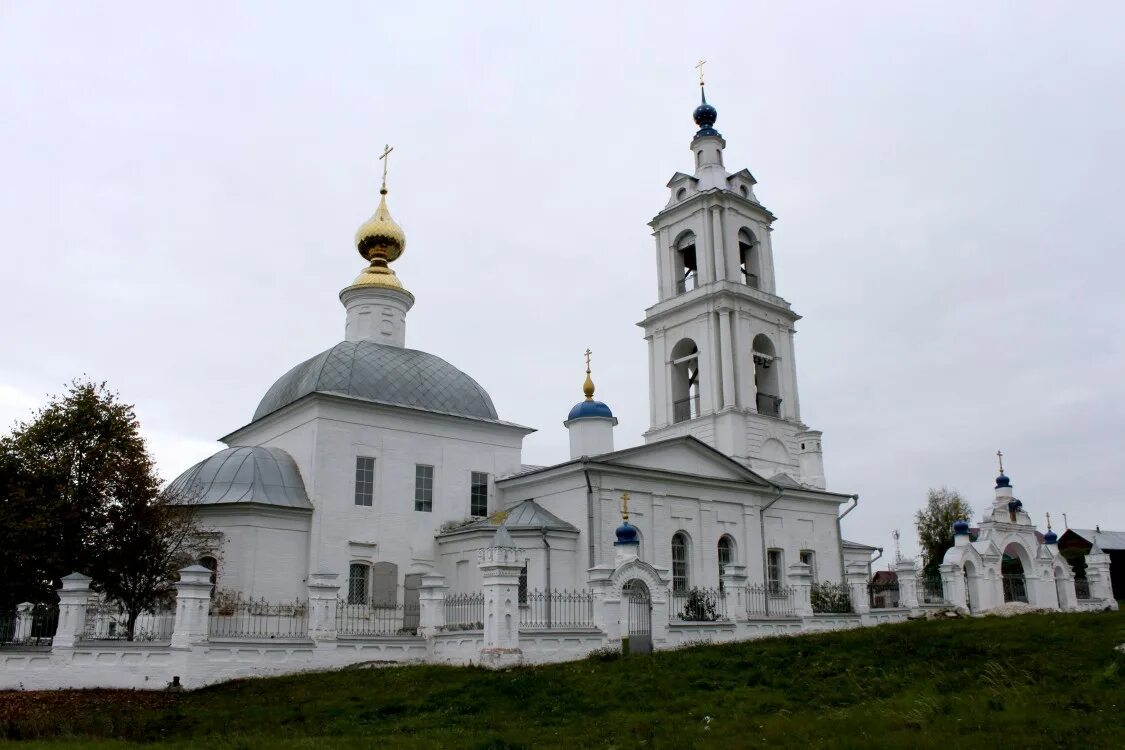 Порецкое владимирская область. Храм Преображения Господня (Порецкое). Порецкое Церковь Спаса Преображения. Порецкое Владимирская область храм. Село Порецкое Суздальский район Владимирская область.