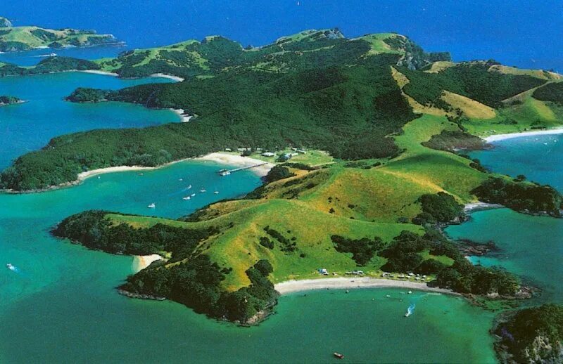 Новые острова отзывы. Архипелаг новая Зеландия. Бухта островов новая Зеландия. Остров Южный архипелаг новая Зеландия.