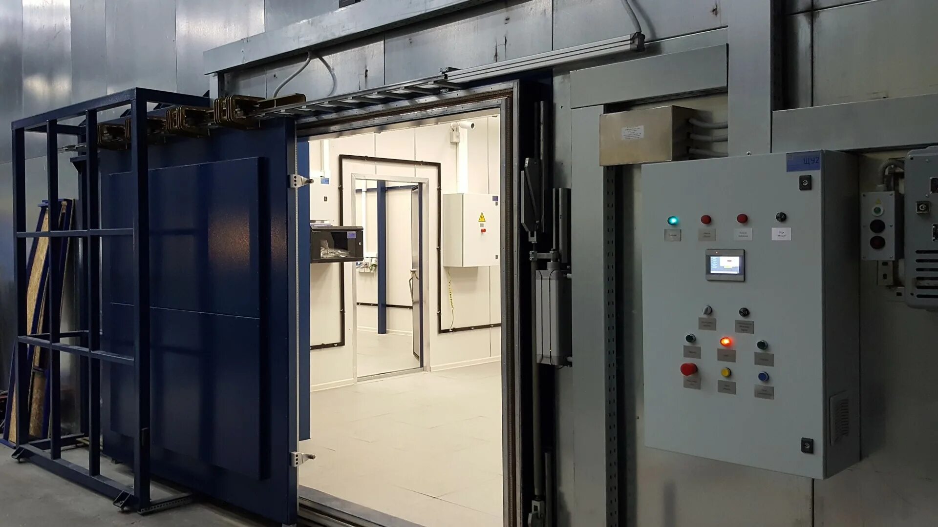 Защитные экраны от электромагнитного излучения. Экранирование электромагнитного излучения. Экранирующие средства защиты от электрического поля. Экраны для защиты от электромагнитного излучения. Экранированная камера.