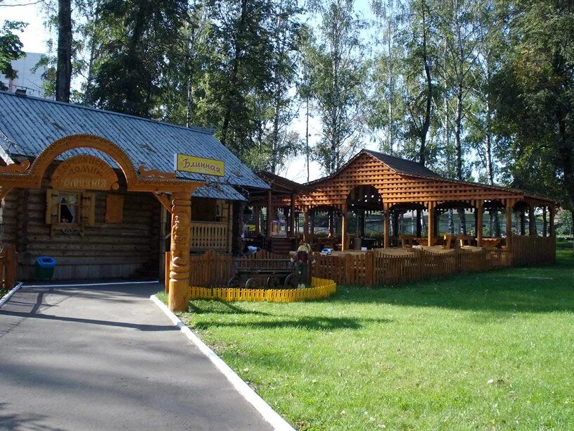 Киоск с блинами. Рестораны в тц кольцо казань. Блинная в парке. Блинная саранск в парке меню. Кафе в саранске в парке пушкина.