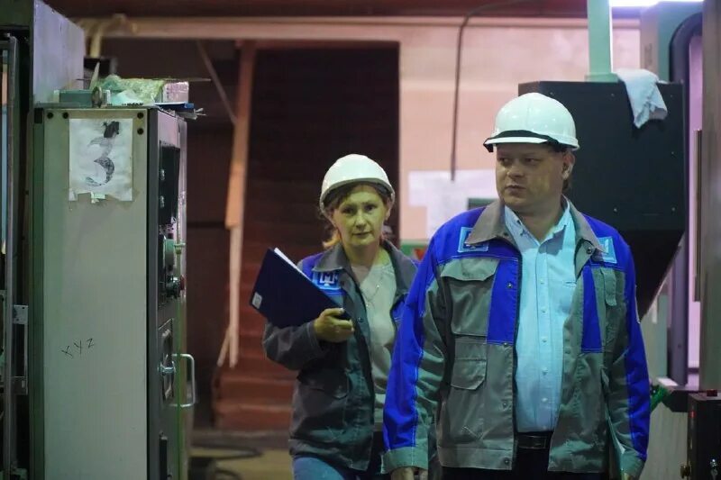 трудовая вахта воткинск. красная кузня завод. газета трудовая вахта в контакте. святогор угмк красноуральск металлургический цех. газета трудовая вахта серов.