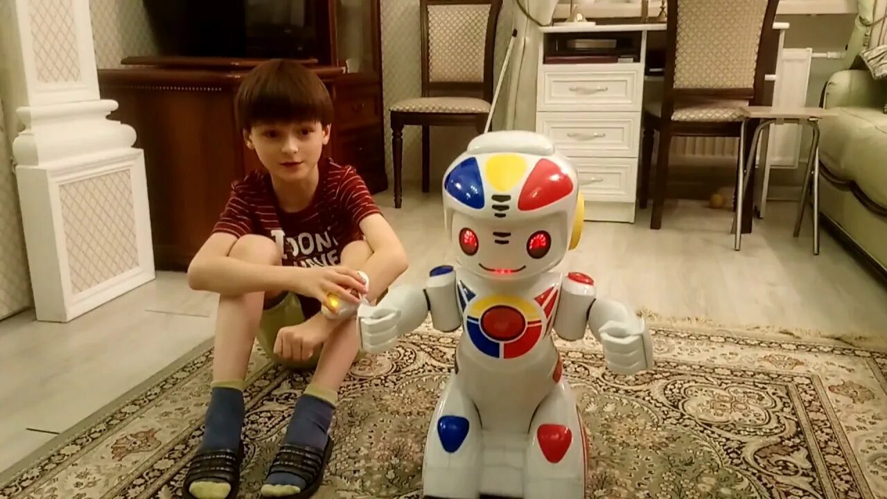 Робот ноа. Робот электрон на пульте управления. Электрон интерактивный робот игрушка. Интерактивный робот электрон линк команды. Робот нао h25 evolution.
