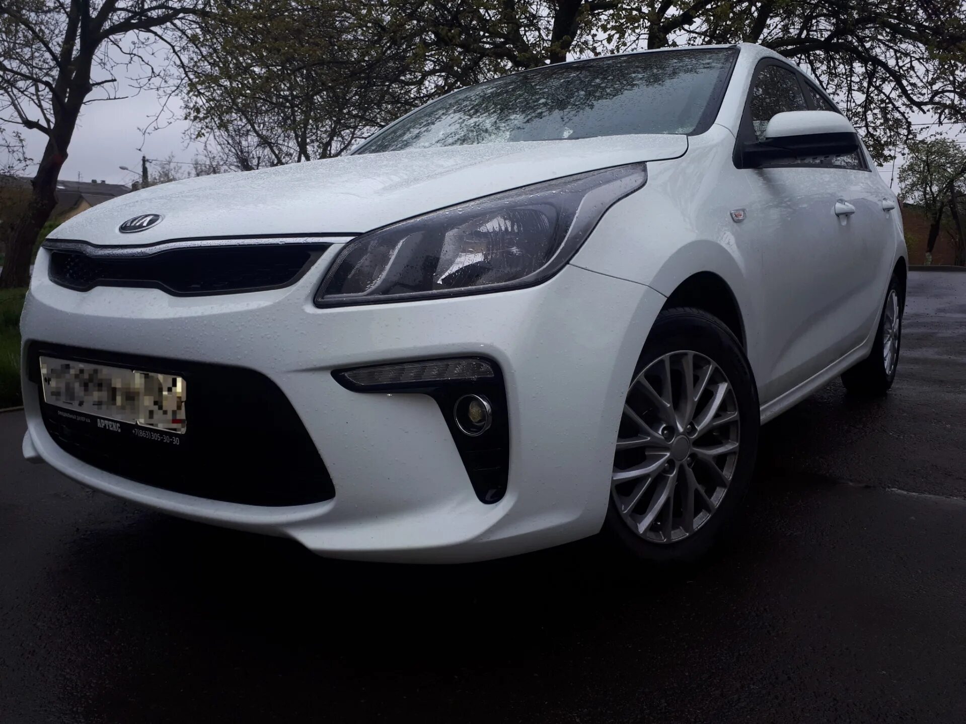 Kia Rio r15. Kia Rio 4 r15. Kia Rio 4 на дисках. Kia Rio 4 диски r16.