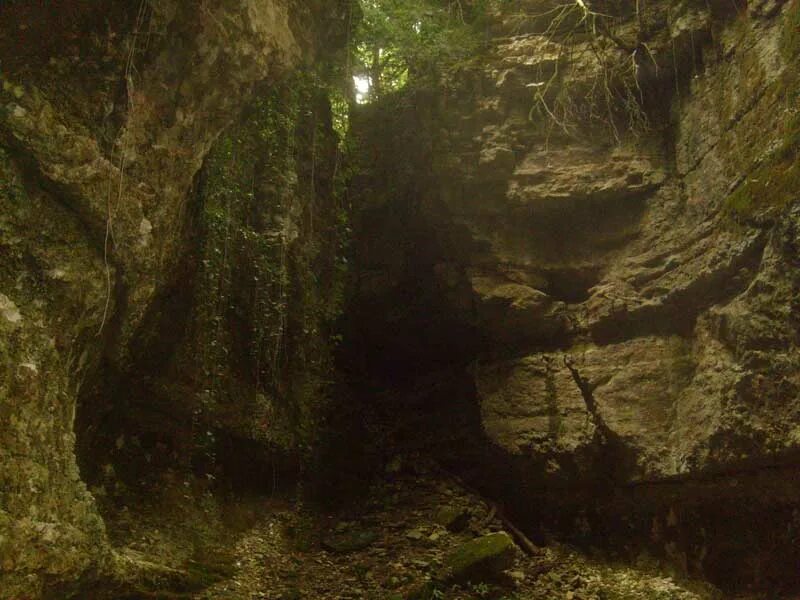 Крепость уаз-абаа абхазия. Крепость уаз-абаа абхазия. Пещера уаз абаа. Пещера уаз абаа абхазия. Уаз абаа.