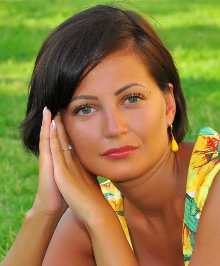 Брюнетка 40 лет. Женщина 32. Женщины 40 45 лет липецк. Познакомиться с девушкой 45 телефон. Познакомиться с девушкой 45 телефон.