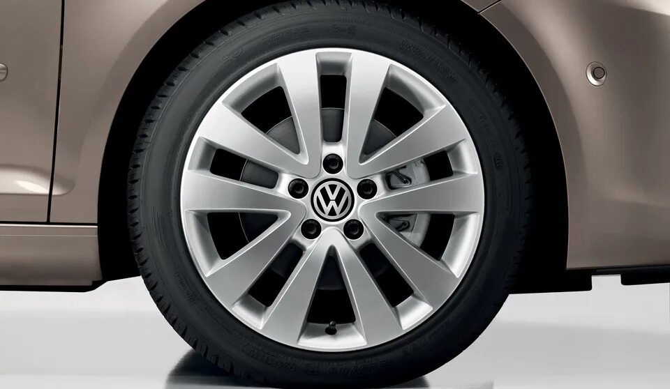 Диск колеса Фольксваген r17. VW Porto r17. 5k0601025s 8z8. Диски r17 ваг 8v0601025c.