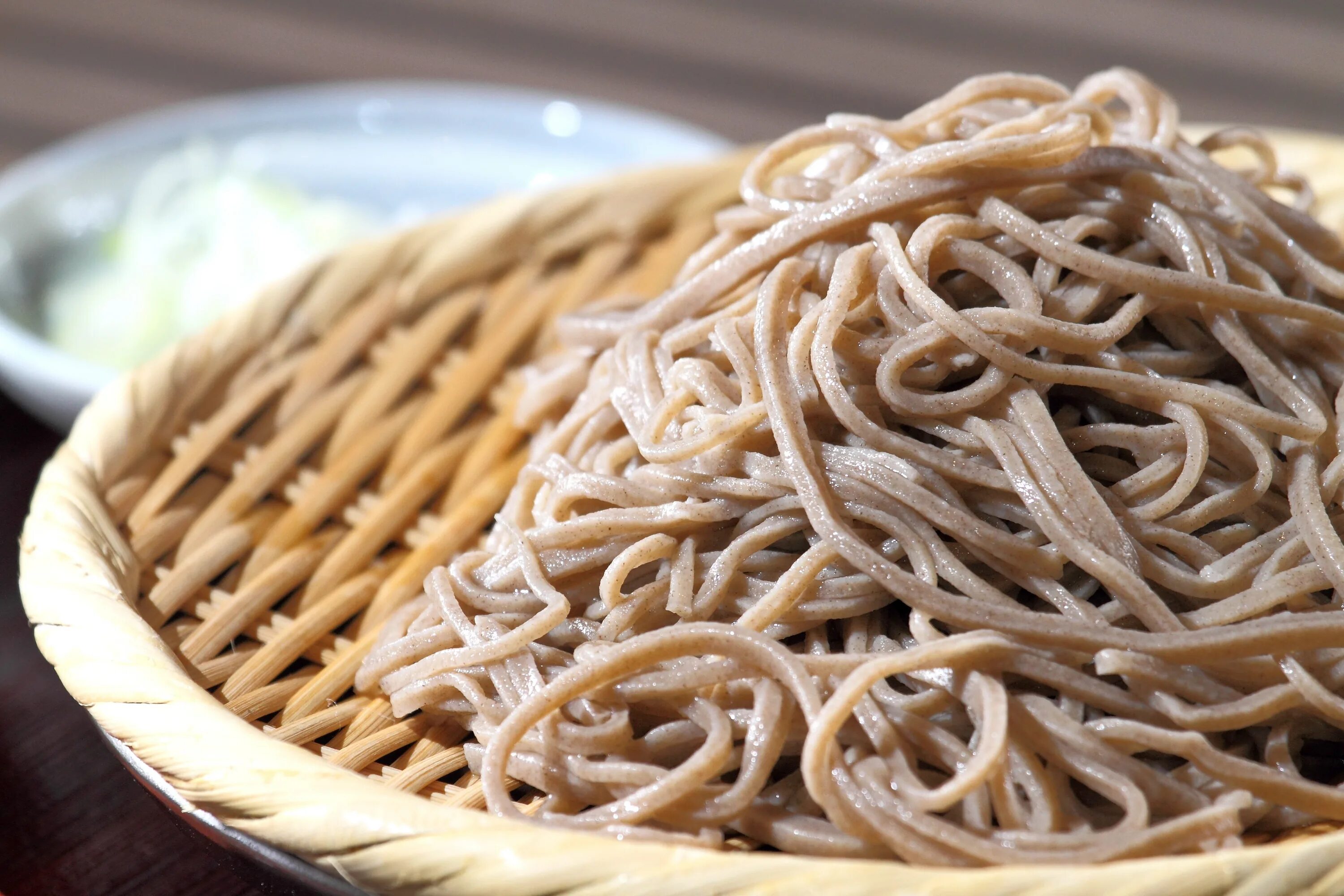 К чему снится лапша. Гречневая лапша соба. Лапша гречневая/ Buckwheat soba Noodles. Японская лапша soba. Лапша соба Япония.