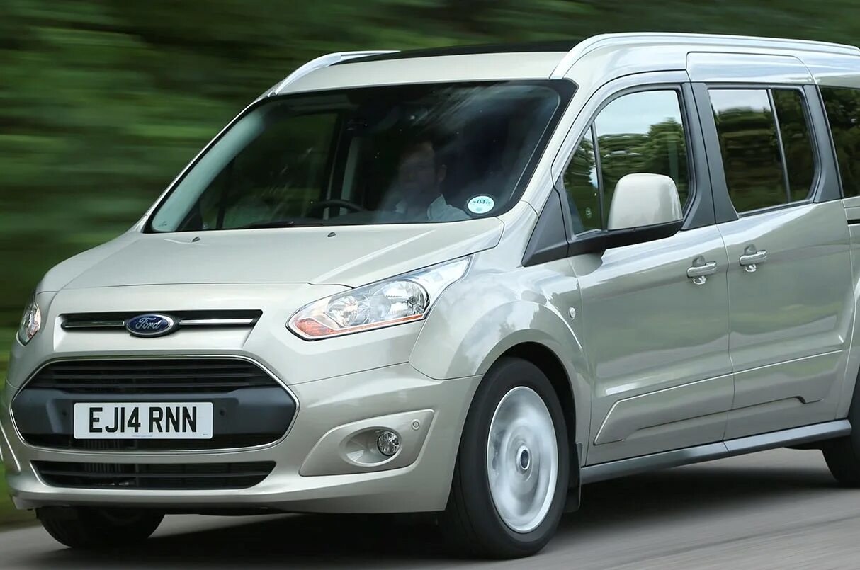 Купить форд торнео бу. Ford Tourneo connect 2023. Форд Tourneo 2023. Ford Grand Tourneo connect. Ford Grand Tourneo connect 2016.