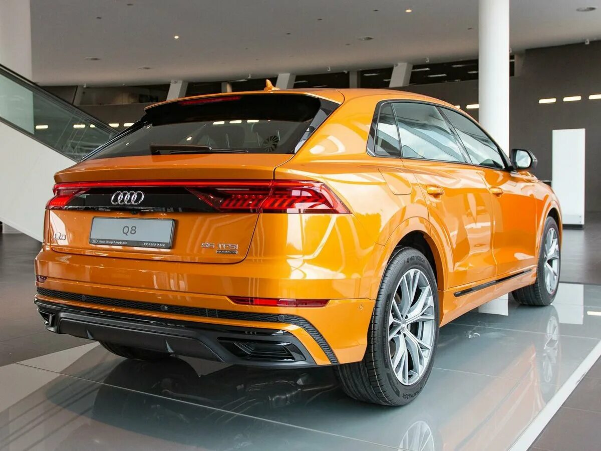 макларен p1 2020. нова в оранжевом. эстетика нового года оранжевый. оранжевый цвет. нова в оранжевом.