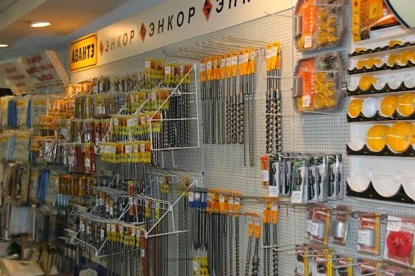 Магазин 1000 мелочей в выборге. Магазин молоток тюмень. Магазин молоток тюмень. Магазин молоток. Молоток тюмень.
