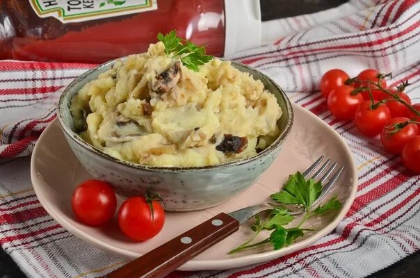 Картофельное пюре с грибами фото рецепты Картофельное пюре с грибами для нежной курочки по-итальянски