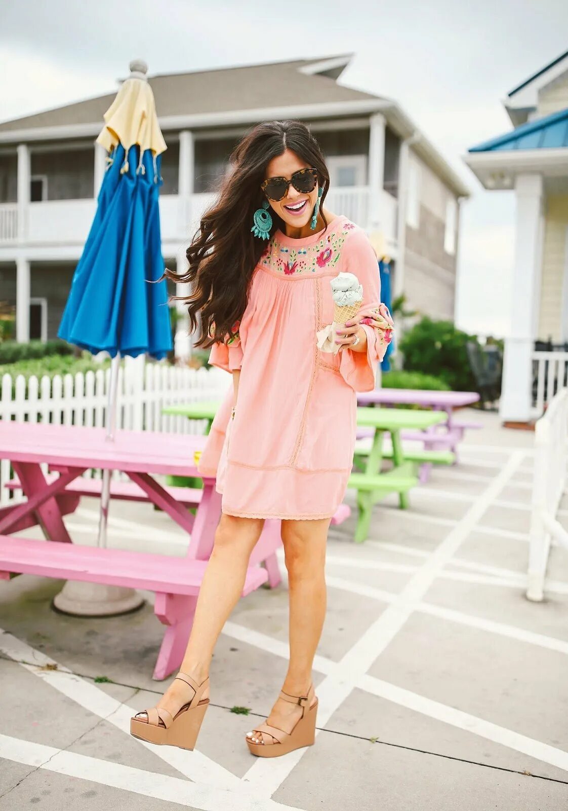 Платье розовое. Розовое летнее платье. Туфли к розовому платью. Образ с розовым платьем.
