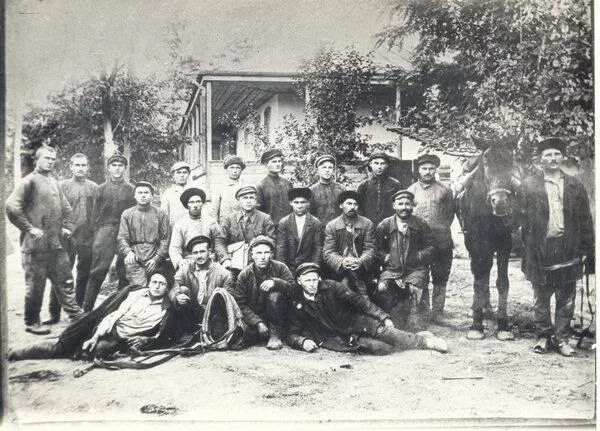 колхоз имени чапаева деревня карцово. комбайн енисей 1200 в поле. схема предприятия спк колхоз им чапаева. уборка зерна на комбайн енисей 1200. актюбинская область колхоз им.