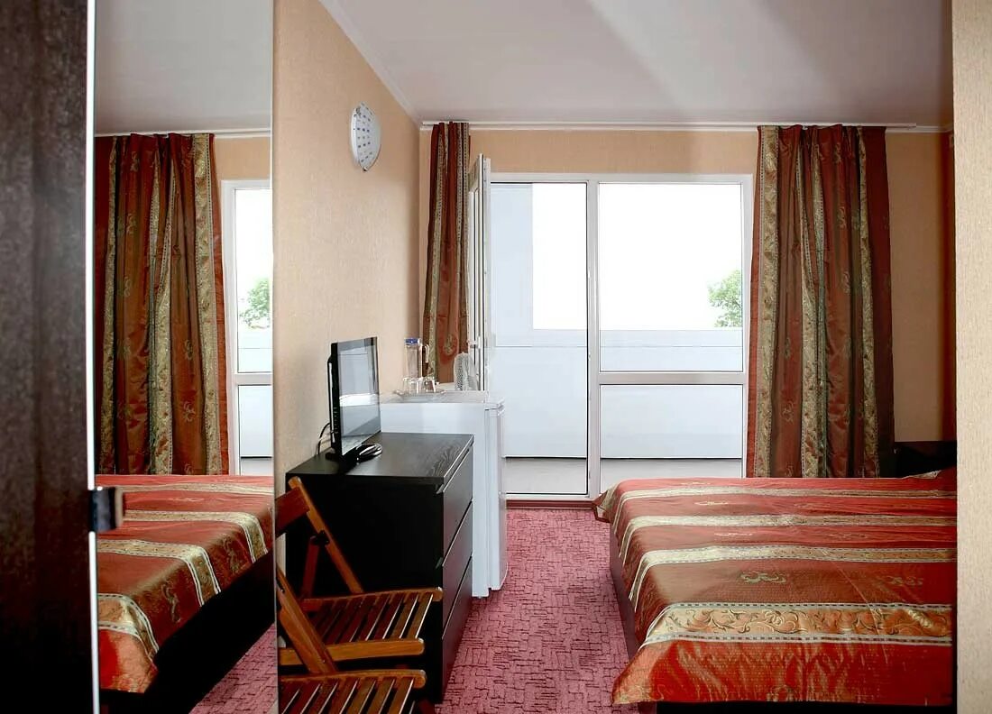 Ватерлоо отель 3*. Ватерлоо гостиница в лоо. Гостиница ватерлоо сочи. Ватерлоо отель лоо. Ватерлоо 3 россия сочи.