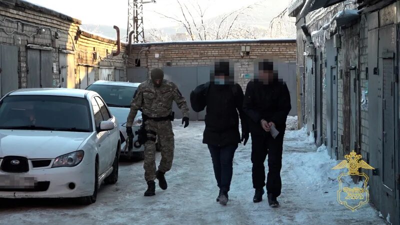 Следователь отдела полиции владивосток. Авторитеты приморья. Приморский край вараз наркотики. Криминальные новости владивостока сегодня последние. Криминальные новости владивостока сегодня последние.