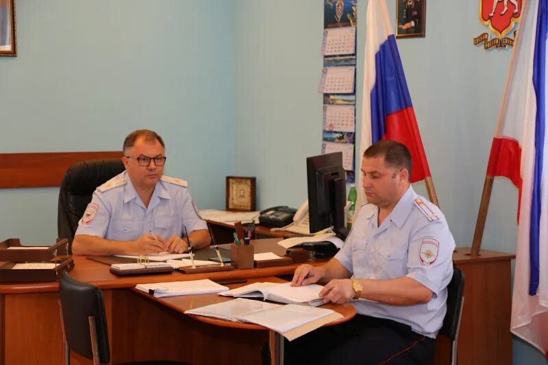 Общественный совет мвд картинка. Ветераны с орденами. Общественный совет мвд саки. Омвд судак. Начальник отдела мвд россии по г судаку.