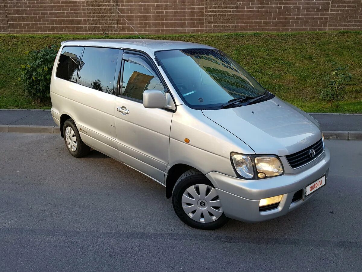 Ноах 2000 года. Toyota Lite Ace 2000. Toyota Lite Ace Noah 2000. Тойота Ноах айс 2000. Тойота Таун айс Ноах 2000 года.