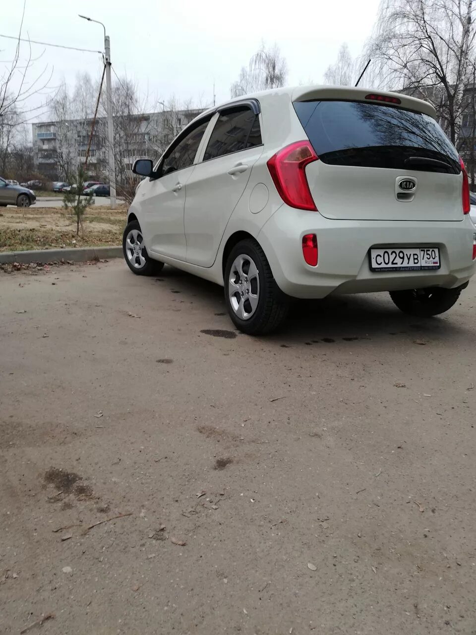 Mazda 5 cw. Моделька ниссан ноут. Авто с пробегом на авито автомат. Hyundai getz 2007 1. Машины автомат недорогие с пробегом.