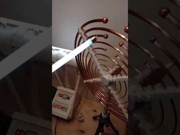 Мультиволнового излучателя осциллятора. Мультиволновой осциллятор лаховского. генератор лаховского георгия. осциллятора георгия лаховского. катушка лаховского.