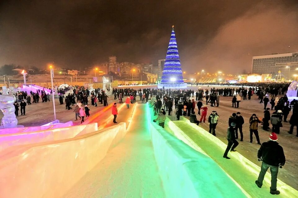Фото 2022 года. Эспланада Пермь 2022. Ледяной городок Ноябрьск 2022. Пермь Эспланада 2022 Ледовый городок. Эспланада Пермь 2021.