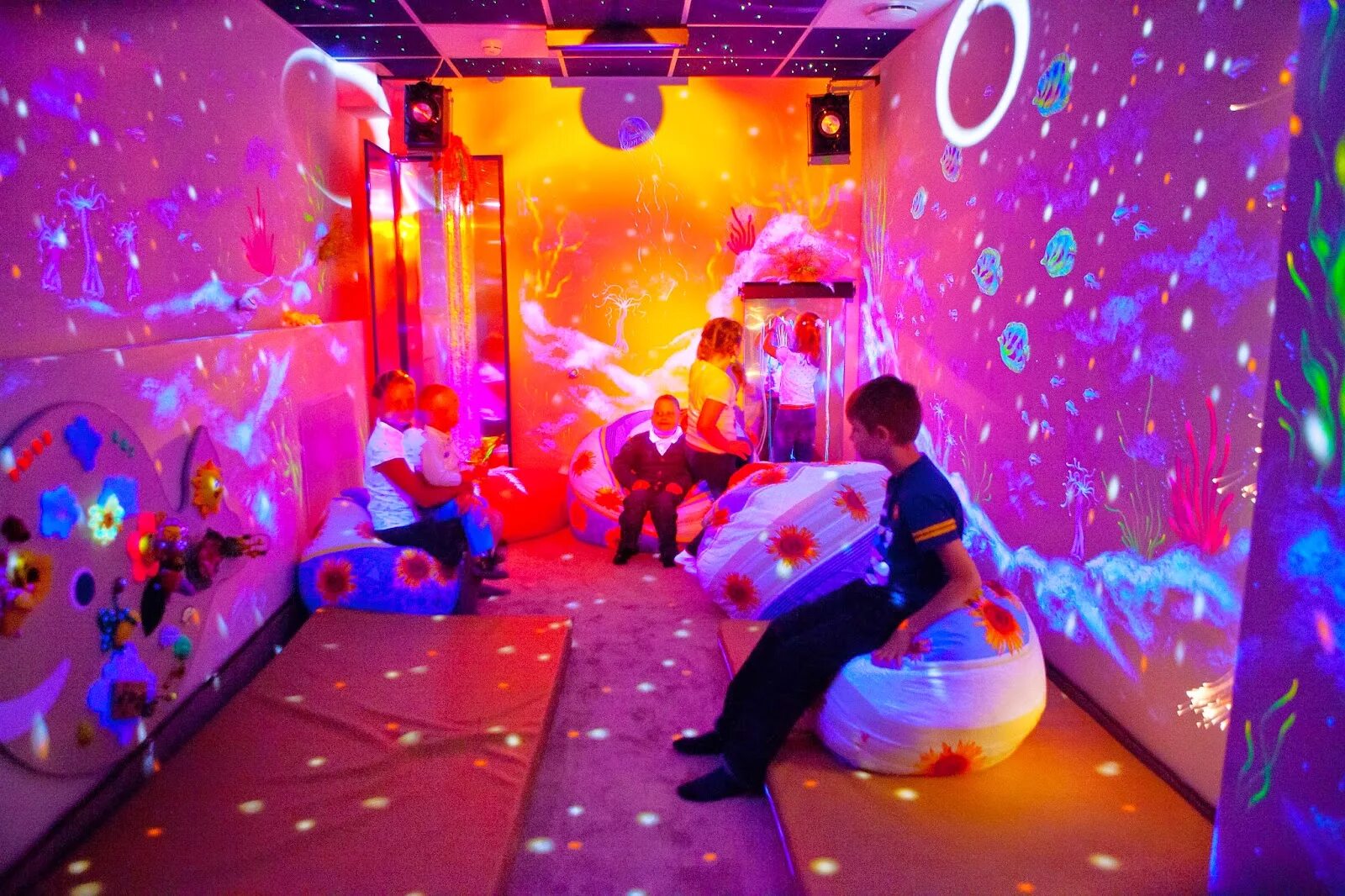 сенсорной новосибирск. сенсорной новосибирск. гамак для сенсорной интеграции. подвесное оборудование для сенсорной интеграции. дом совы сенсорно-динамический зал.