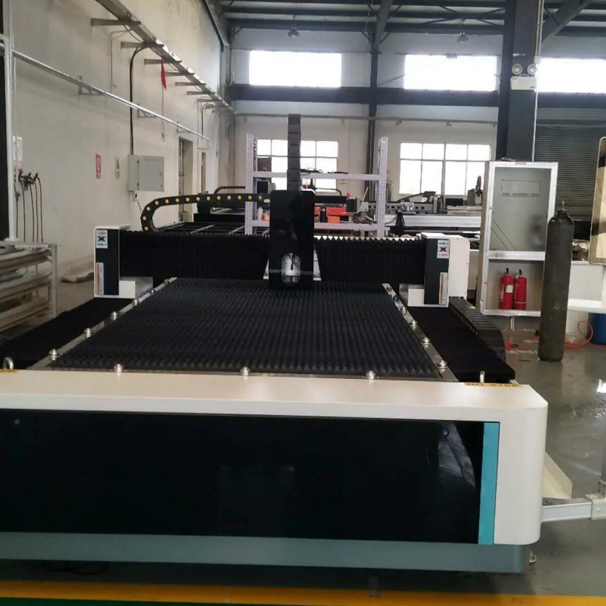 Лазерный станок mclaser. Metaltec 1530b (1000w) оптоволоконный лазерный станок для резки металла. Волоконный лазерный станок. Лазерный станок тау лазер 3015 с. Metaltec 1530 s (3000w) оптоволоконный лазерный станок для резки металла.