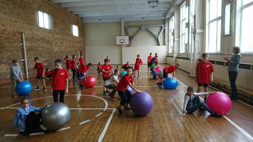 Школа интернат 48 ростов. Школа-интернат 37 фрунзенского района. Село покровское вороновское поселение. 20 училище саратов. Проект здания дома престарелых.