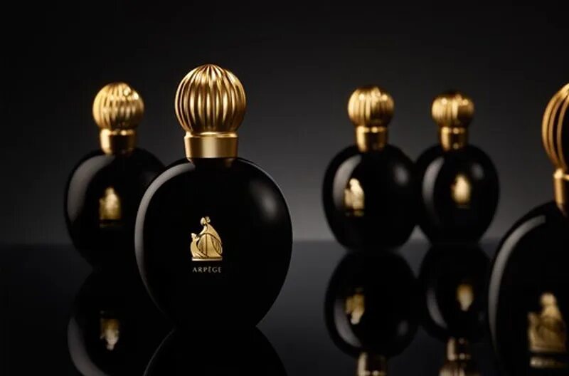 Черный флакон. Ароматы Ланвин Арпеж. Lanvin Arpege Винтаж. Ланвин арпеджио. Ланвин черный флакон.