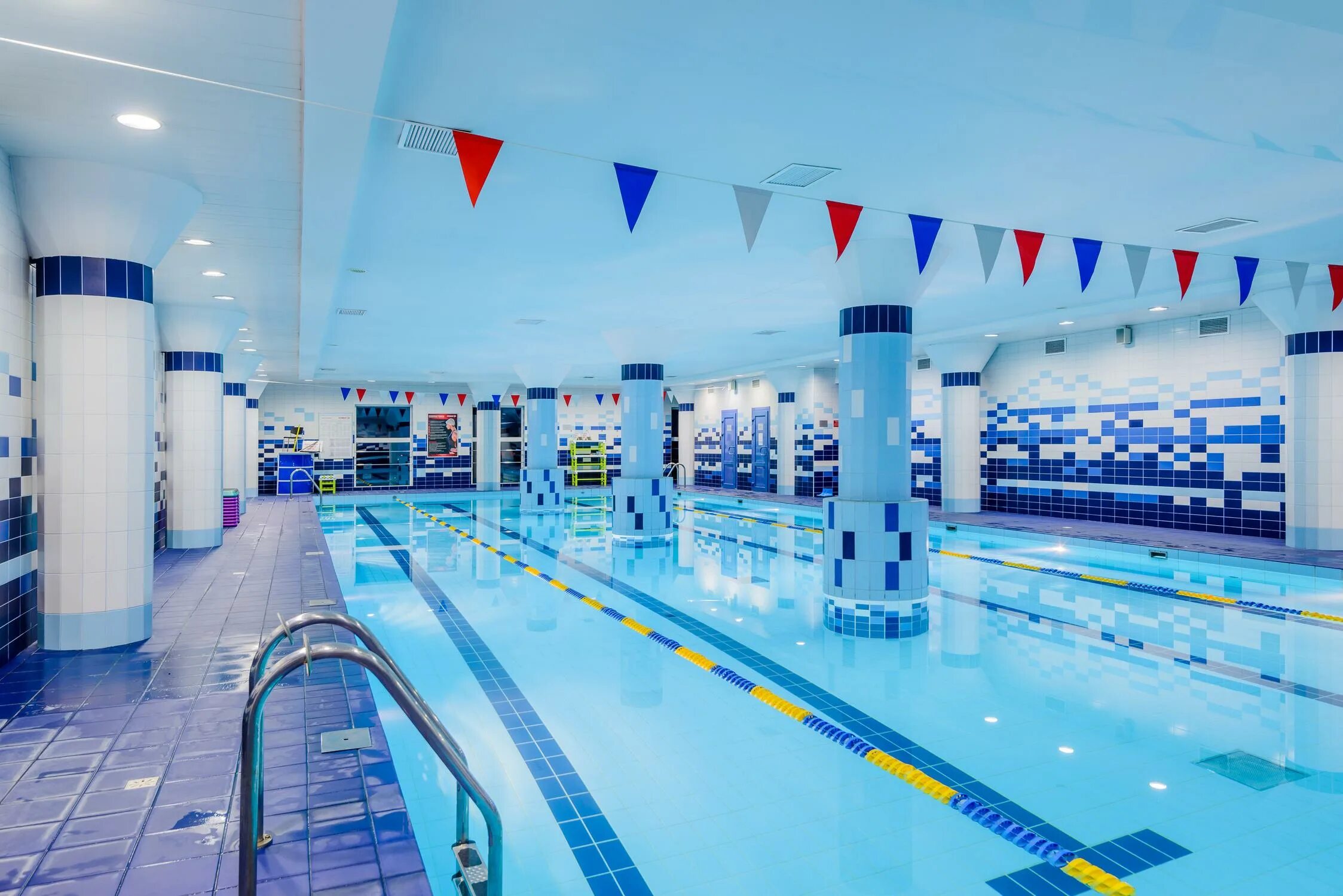 Бассейн на лиговском 50. Бассейн на лиговском проспекте. Fitness 24 лиговский. Бассейн на лиговском. Бассейн на лиговском.