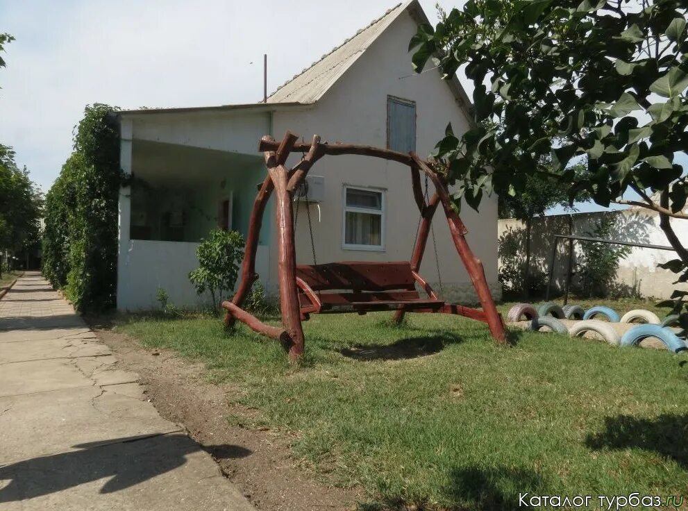 База отдыха ханка озеро ханка. Турбаза манола адмиралтейские верфи. Проживание в приморске. Проживание в приморске. Манола ленинградская область.