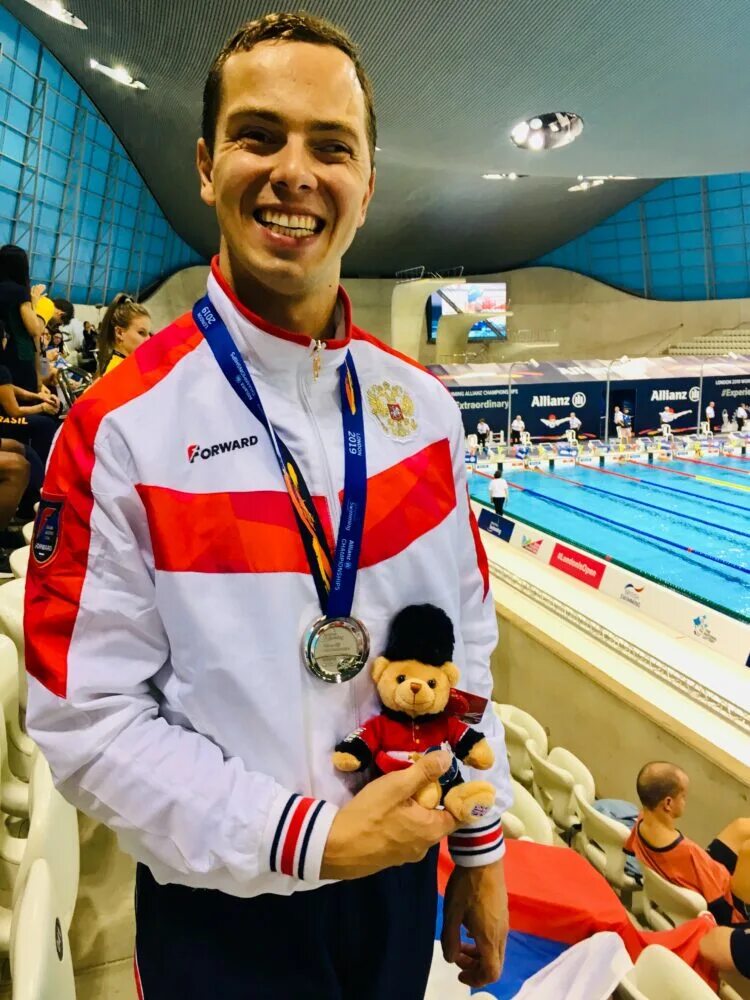 известный толь