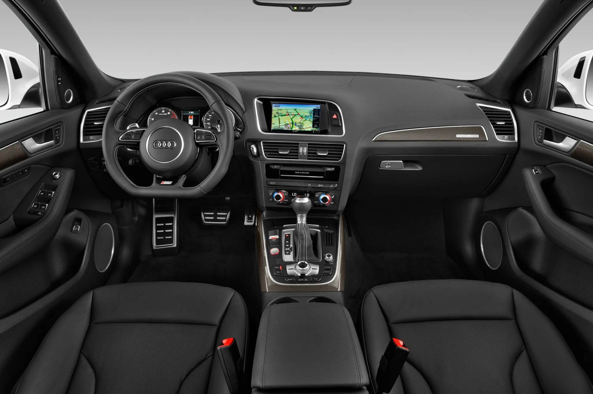 Audi q5 1. Audi q5 салон. Audi q5 interior. Ауди ку 5 салон. Audi q5 2014 салон.