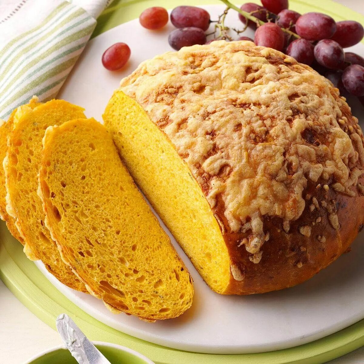 хлеб из смеси кукурузной. хлеб кукурузный бакальдрин. китайский кукурузный хлеб. маисовый хлеб. кукурузный хлеб в америке.