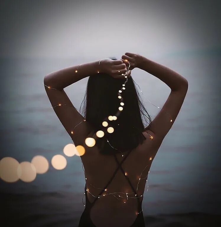 Ник рок-н-ролл город на крови. Ники душа. Аниме soredemo sekai wa utsukushii. Ники душа. Ника капарис.