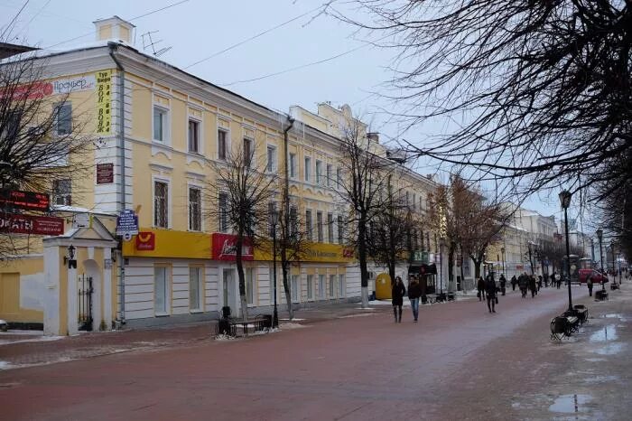 Трехсвятская тверь. Фонтан на трехсвятской тверь. Трехсвятская 28 тверь. Тверская обл. Сейчас в твери трехсвятская.