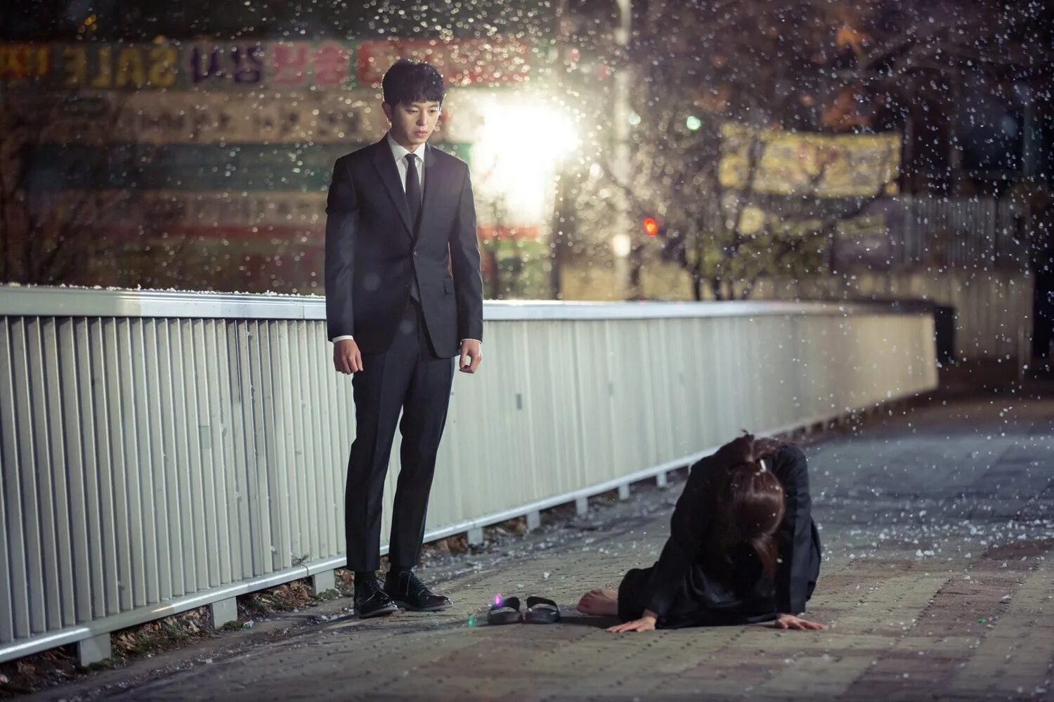 необщительный босс дорама. Press button. Meet anyone. Dating. Doctor who aesthetic.