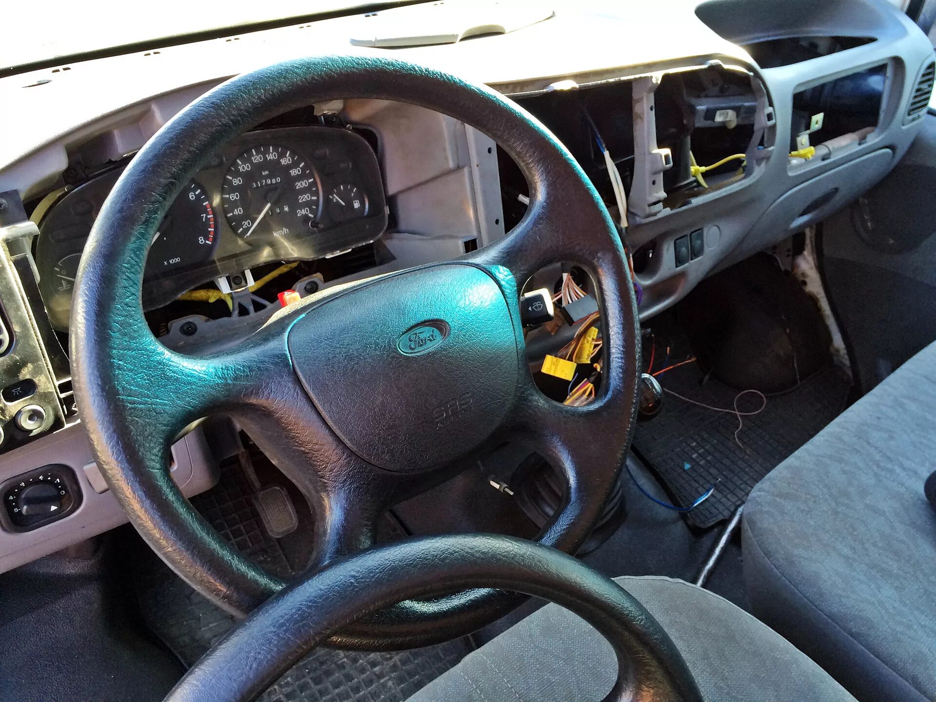 HowTo (Фотоотчет) - Снятие торпеды на Транзите Мк5 (1994-2000) - Ford Transit (5