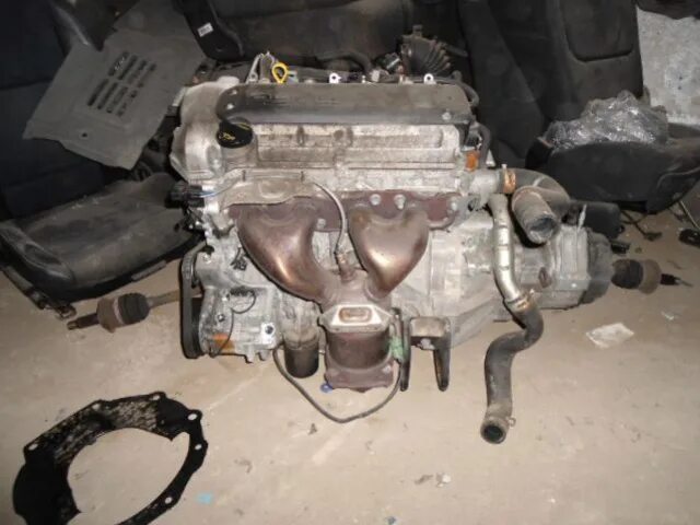 Двигатель suzuki sx4 1. М16а двигатель сузуки. Suzuki sx4 двигатель. К15в двигатель сузуки обзоры отзывы. Suzuki sx4 подкапотное.