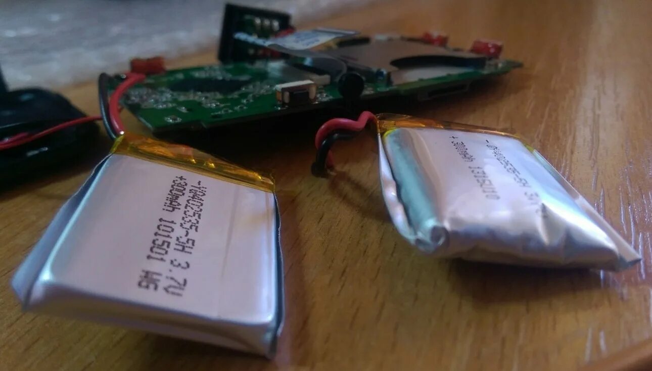 Замена аккумулятора s9. Замена аккумулятора s9. Замена аккумулятора s9. Ps vita шлейф батареи. Пустая батарейка айфон.