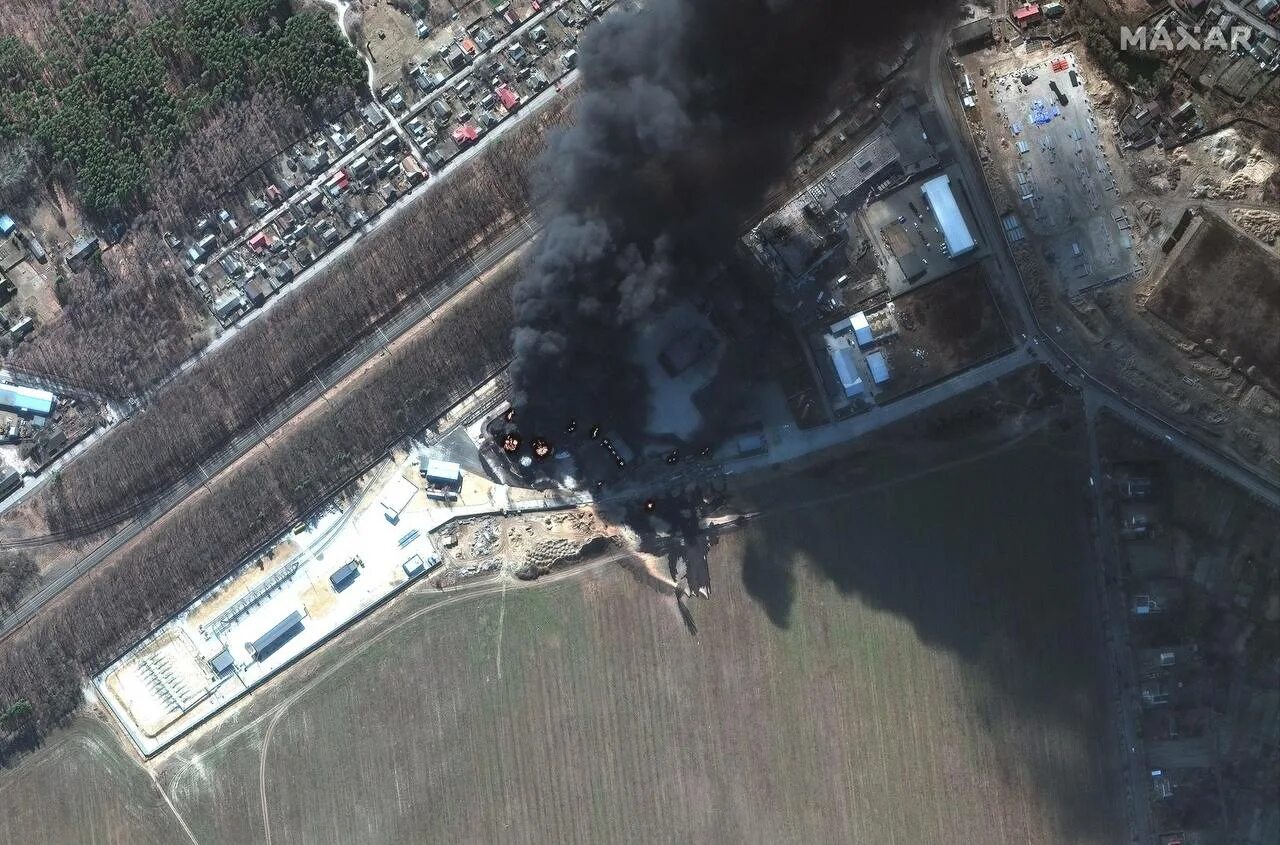 Обстановка в Одессе. Спутник фото. Нефтебаза под Киевом горит. Спутниковый снимок. Сгорели спутники