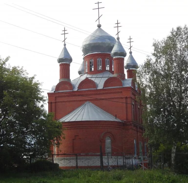 Ульяново нижегородская. Село Ульяново Лукояновский район. Нижегородская область город Лукоянов храм. Нижегородская область город Лукоянов храм Животворящей Троицы. Ульяново Нижегородская область Лукояновский район.