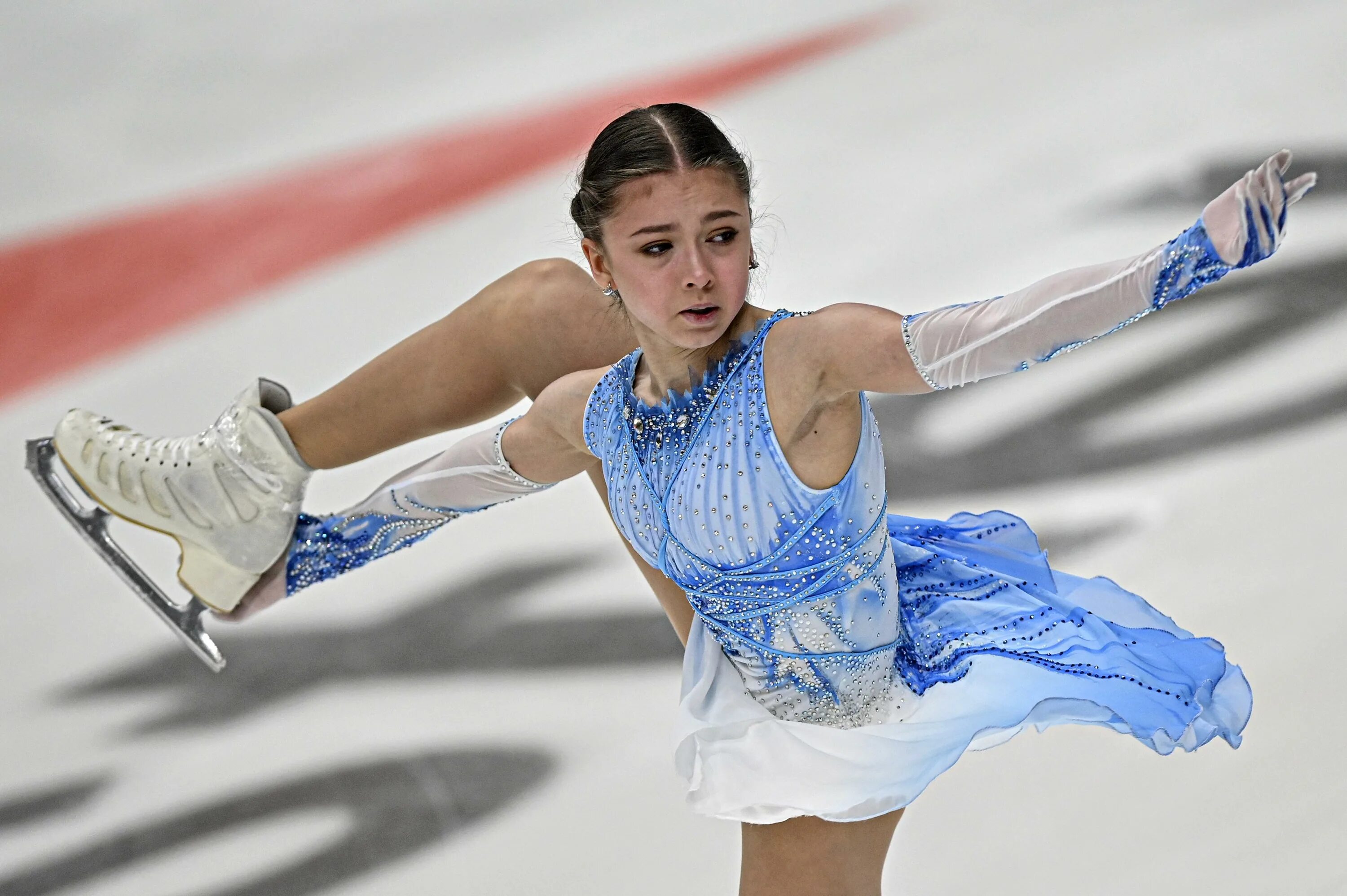 Кто был тренером валиевой. Камила Валиева фигуристка.