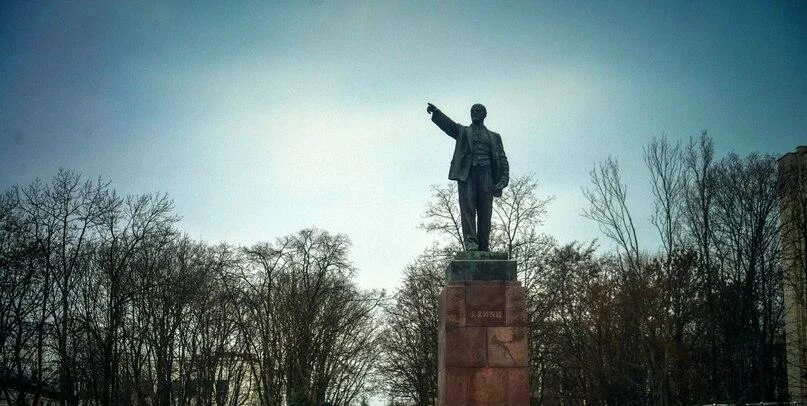 Иди лесом выражение. Лес там. идите лесом. иди лесом мем. пошли лесом.